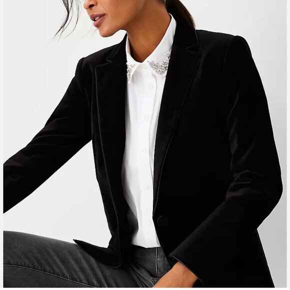NWT Ann Taylor Black Velvet Single Button Jacket, SIze 4 - Picture 1 of 16